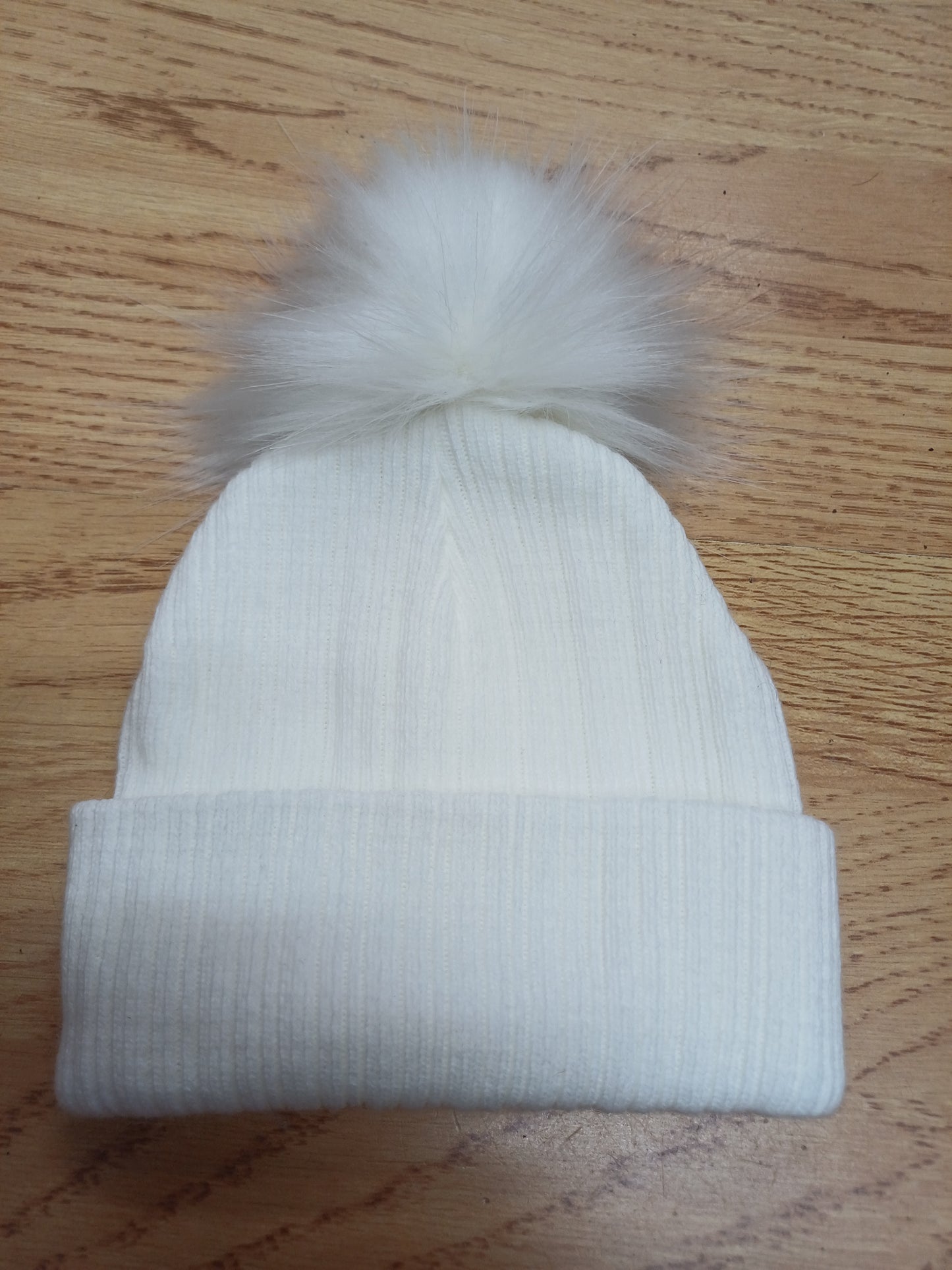 Baby Boys and girls knitted single pom pom hats