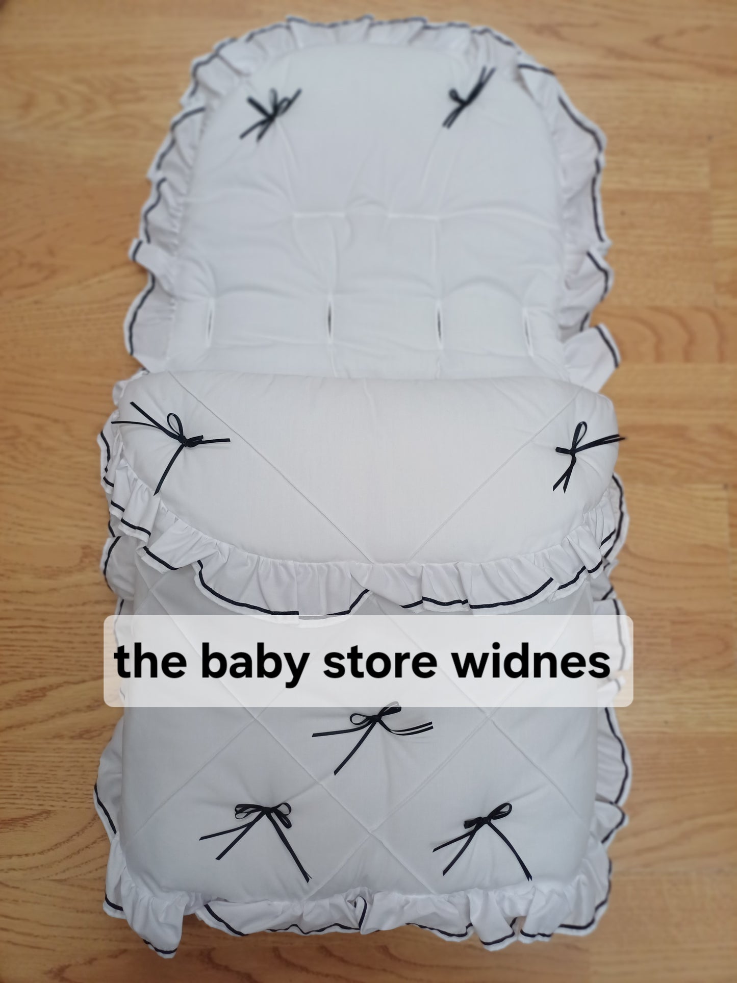 Baby Boys / girls universal fit pram cosytoes/ footmuff comes in various colours
