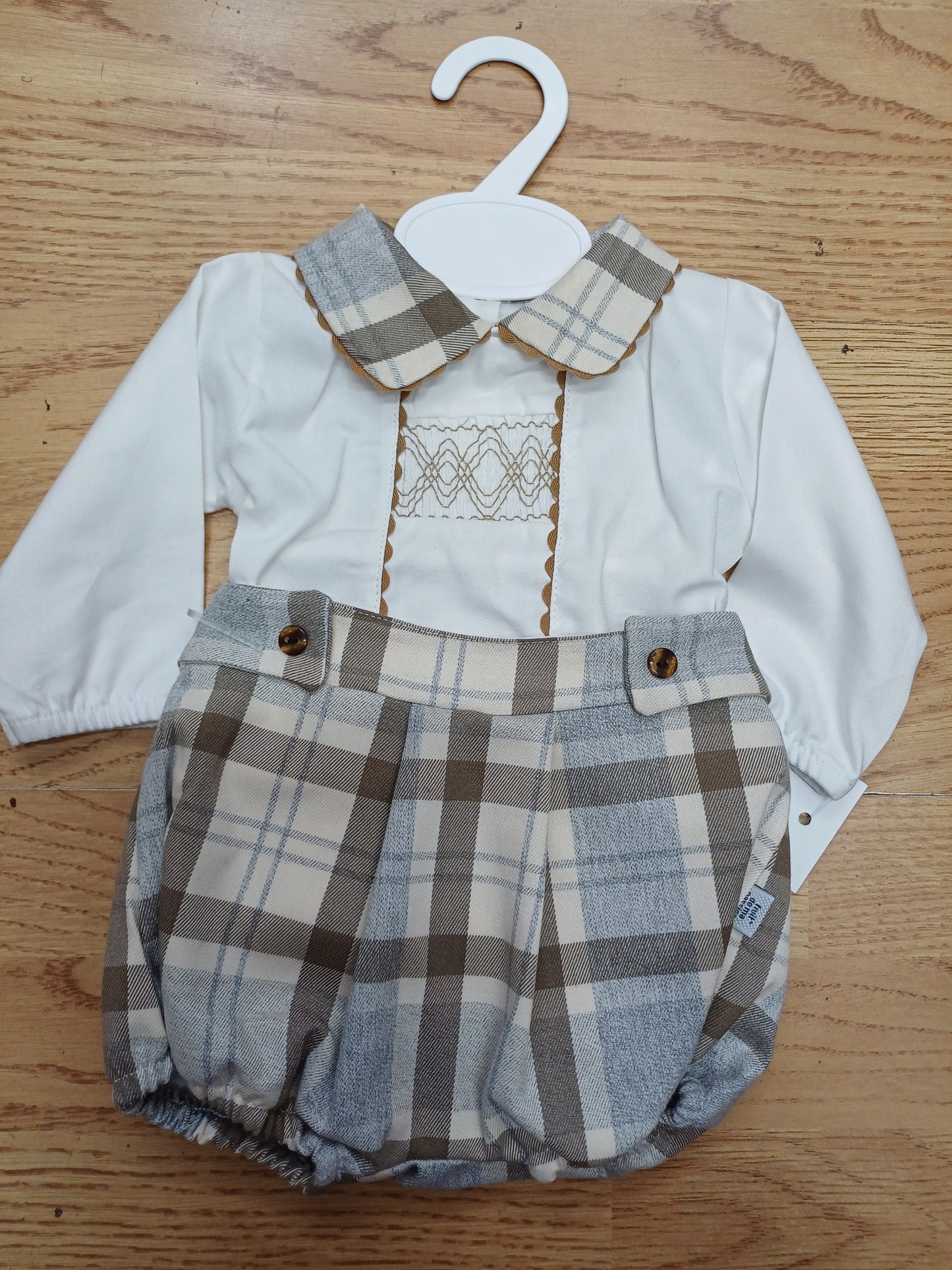 Boys beautiful 2 piece set jam pants and shirt sizes newborn to 3 years