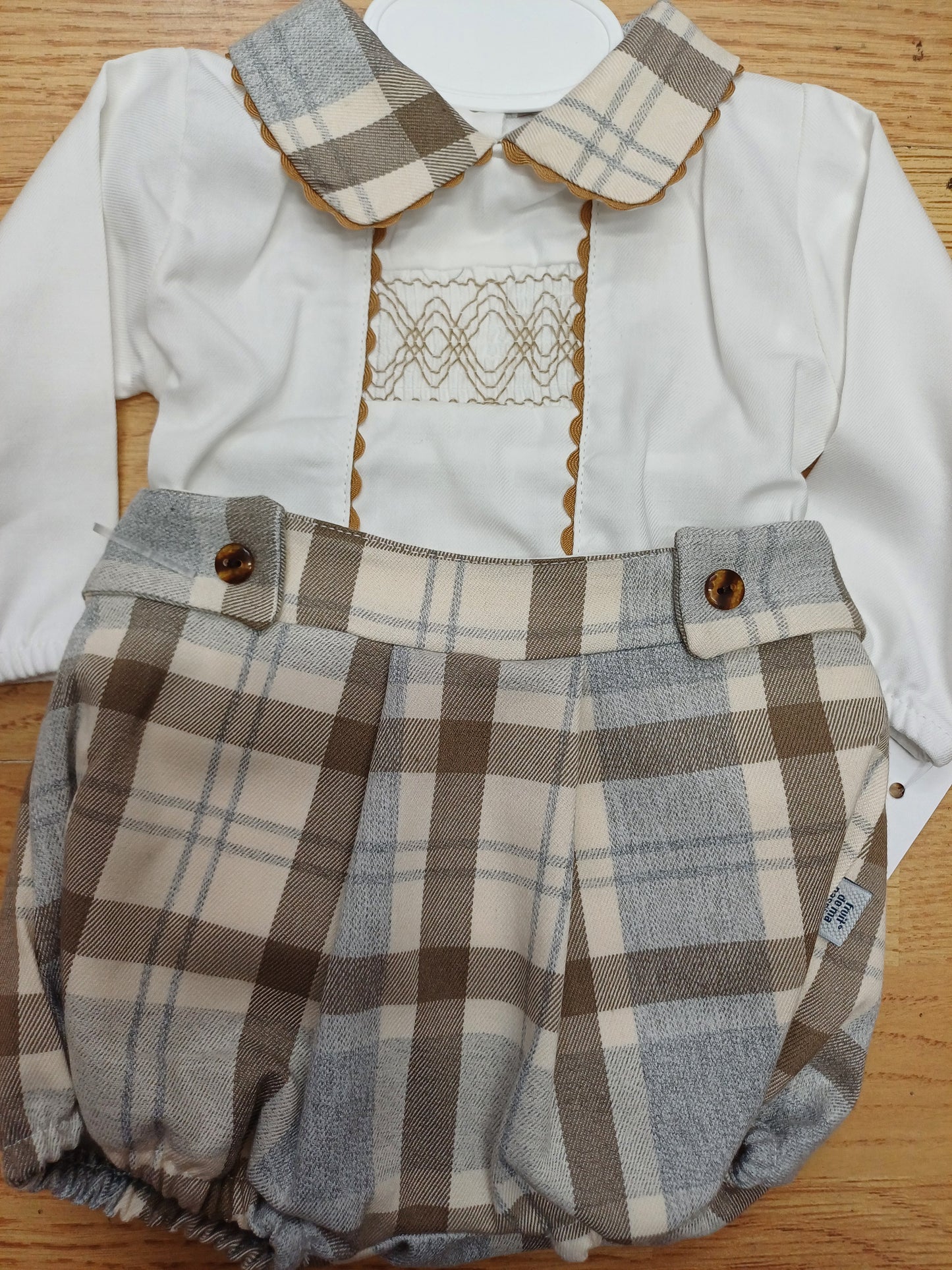 Boys beautiful 2 piece set jam pants and shirt sizes newborn to 3 years