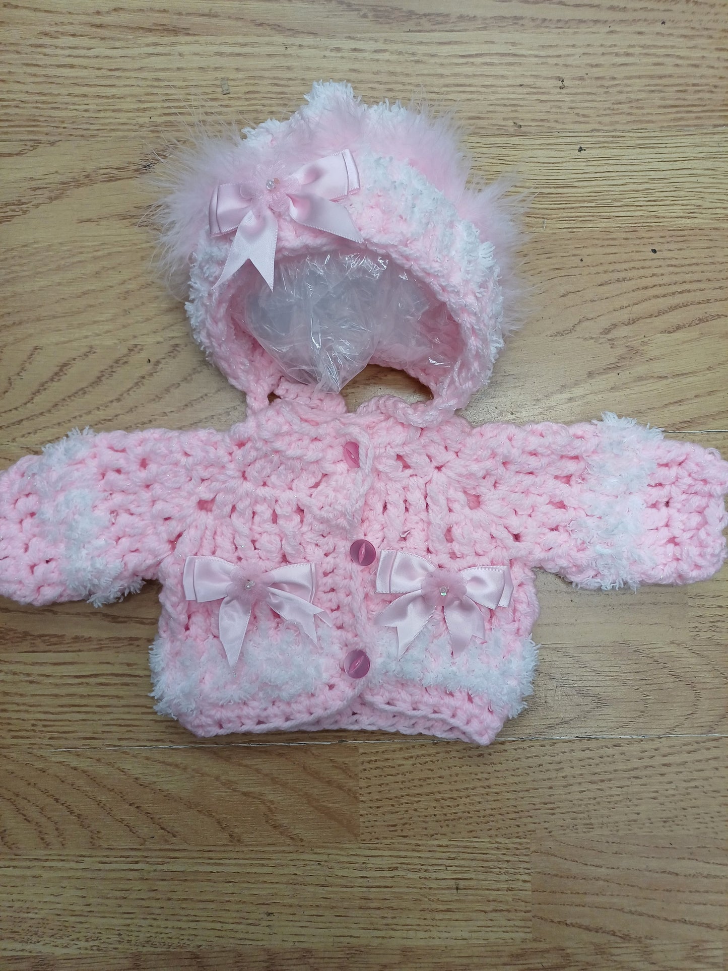 Baby girls handmade crochet pretty cardigan and bonnet set size newborn