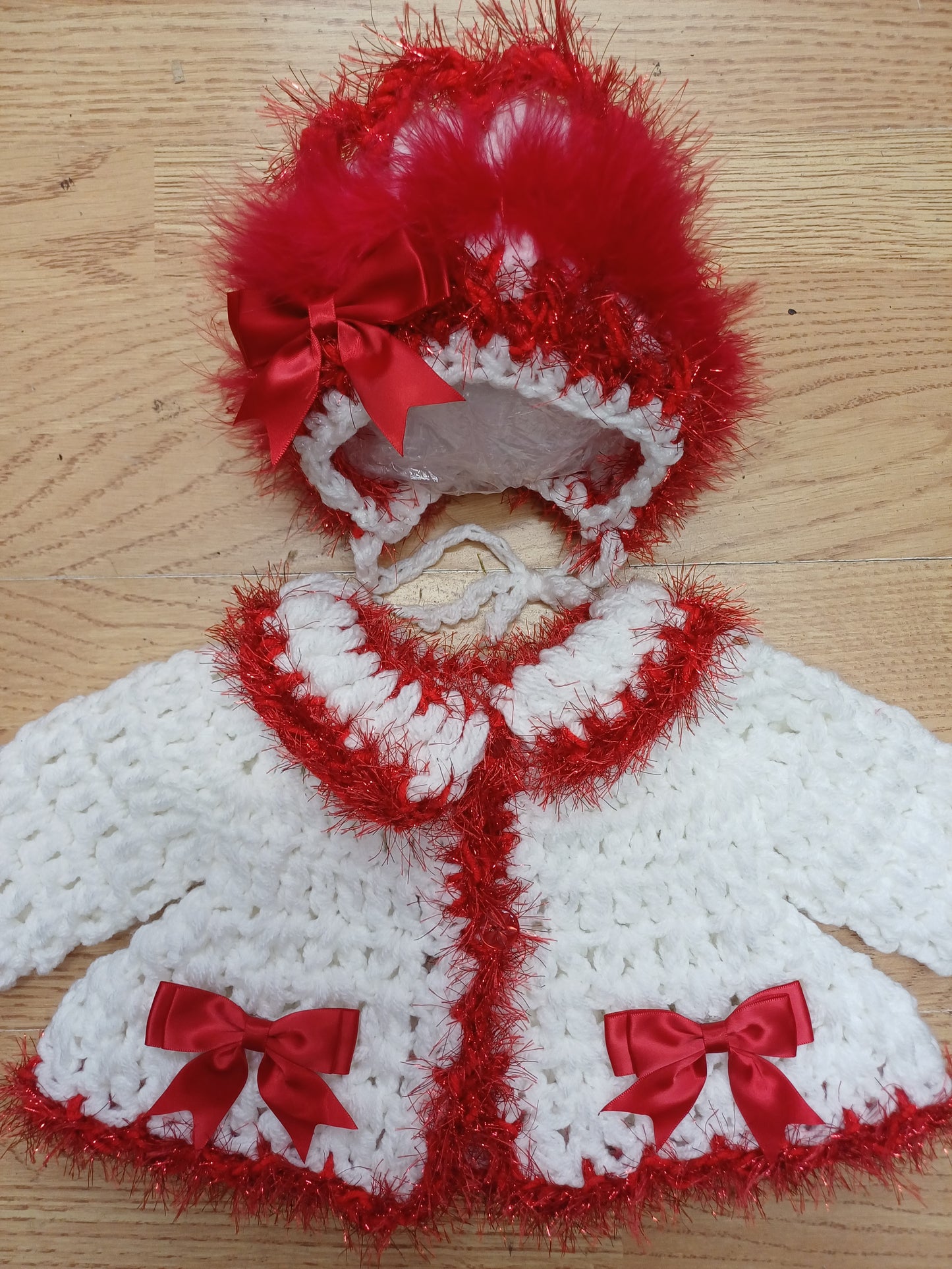 Baby girls handmade crochet pretty cardigan and bonnet set size 0 / 3. Months