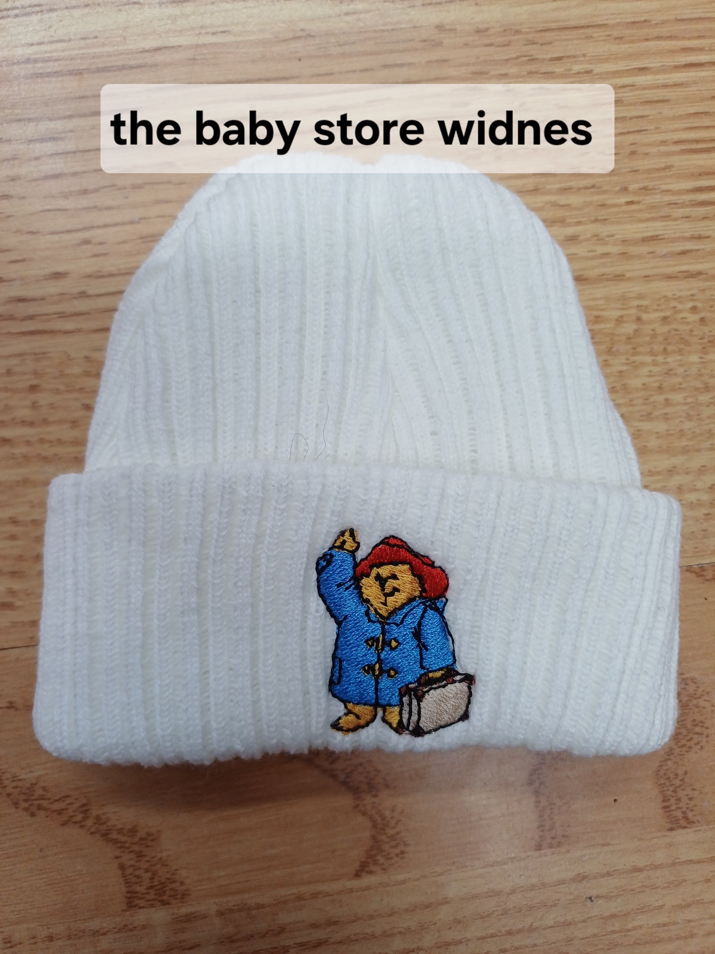 Babys knitted beanie hats embroidered with a bear