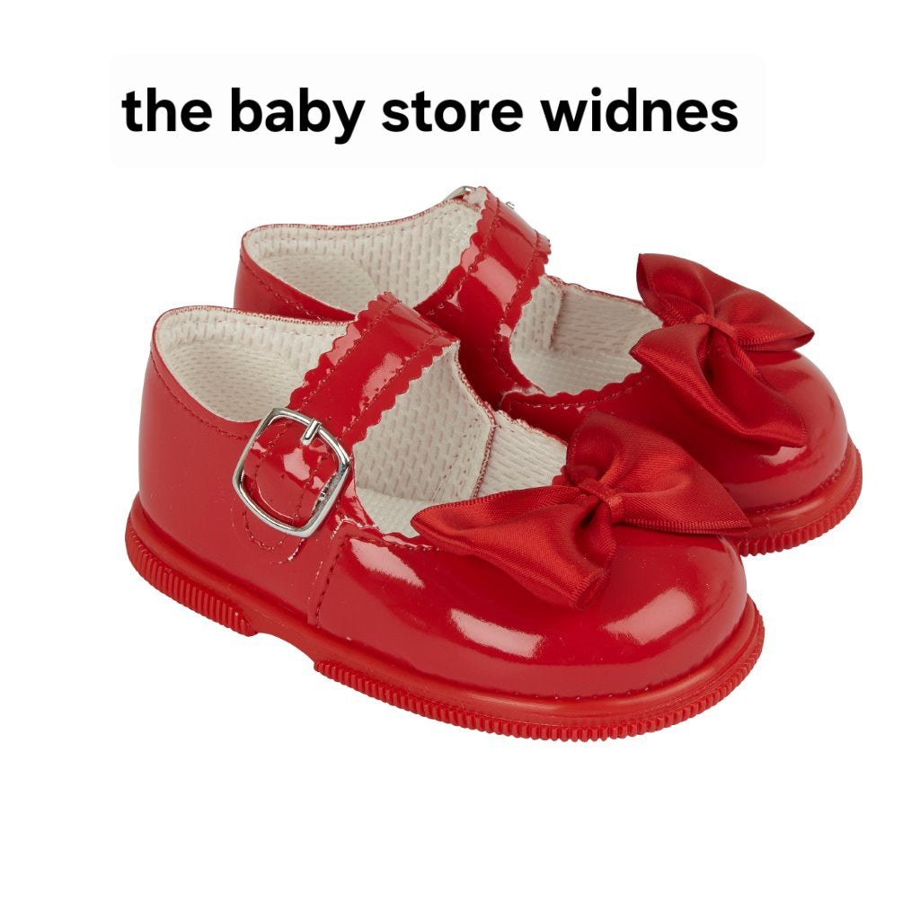 Baypods girls hard sole walking shoes with bow