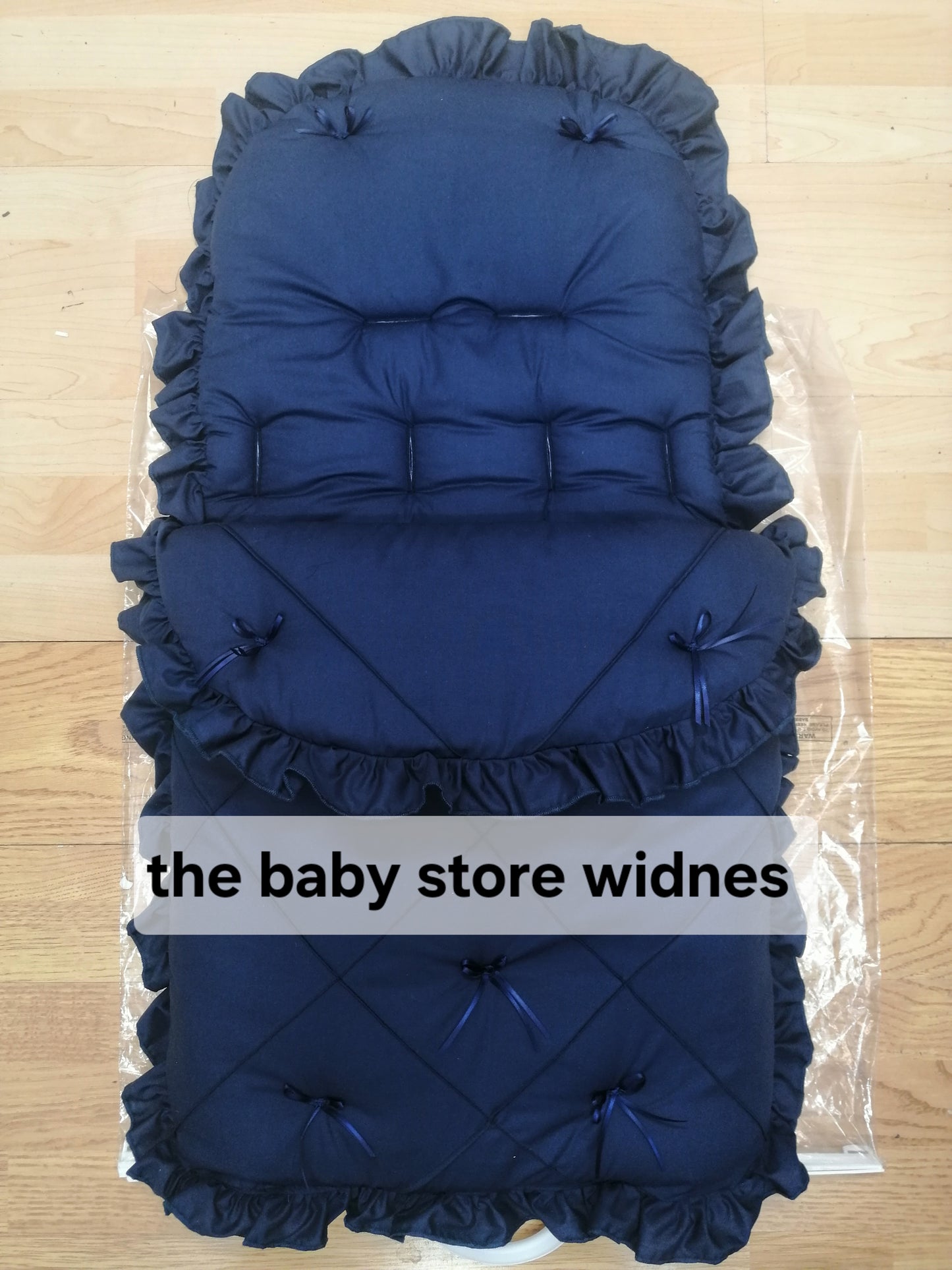 Baby Boys / girls universal fit pram cosytoes/ footmuff comes in various colours