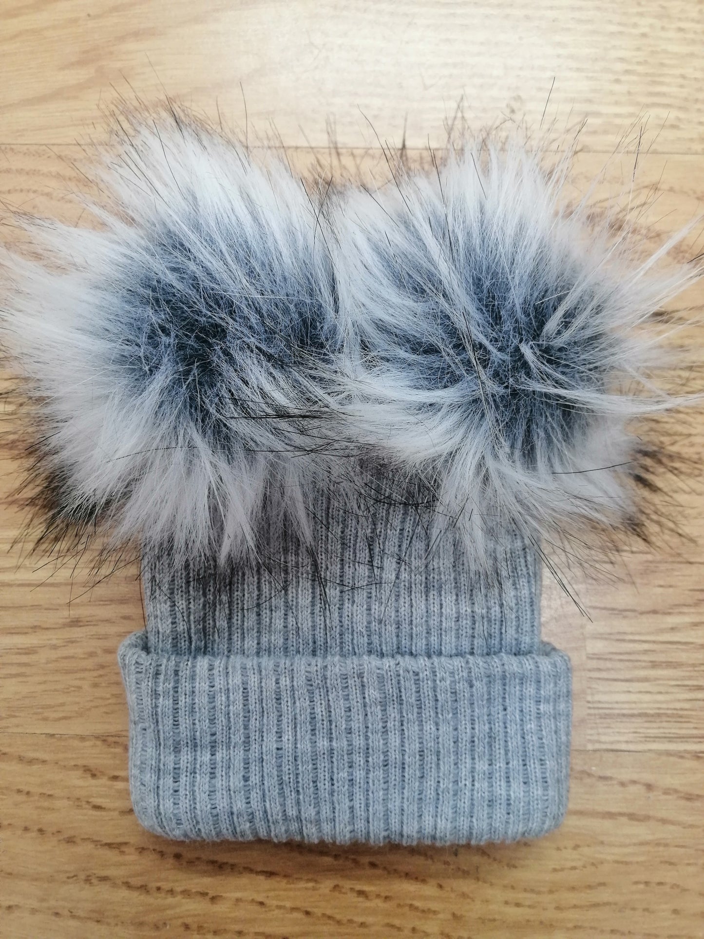 Baby Boys and girls double pom pom hats comes in various colours
