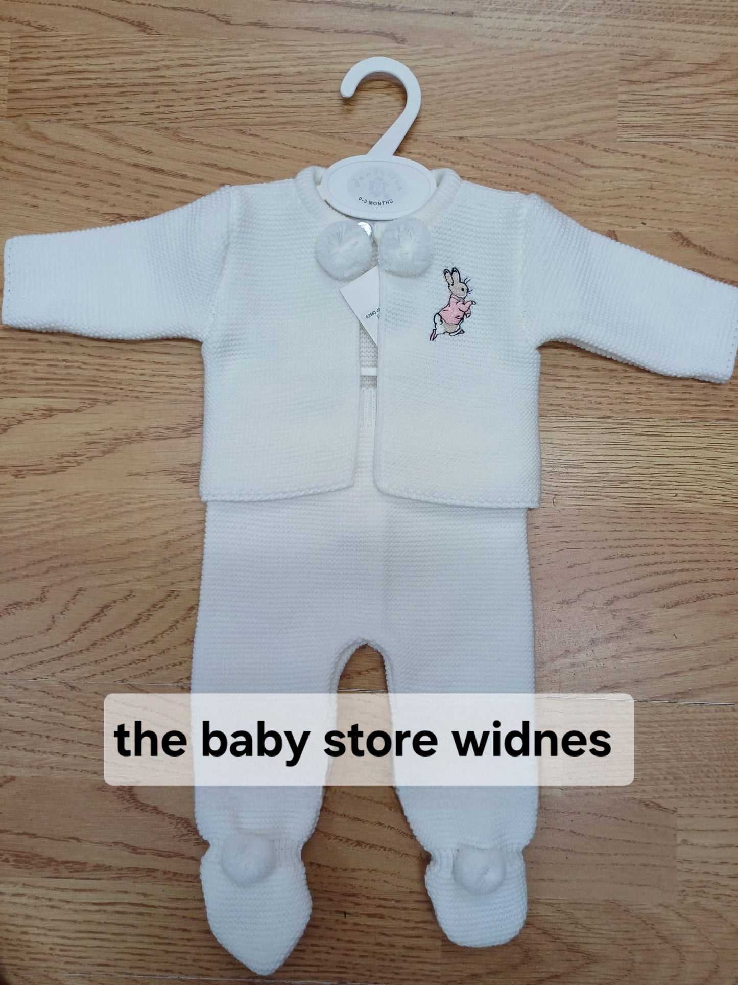 dandelion 2 piece set with pom pom peter rabbit