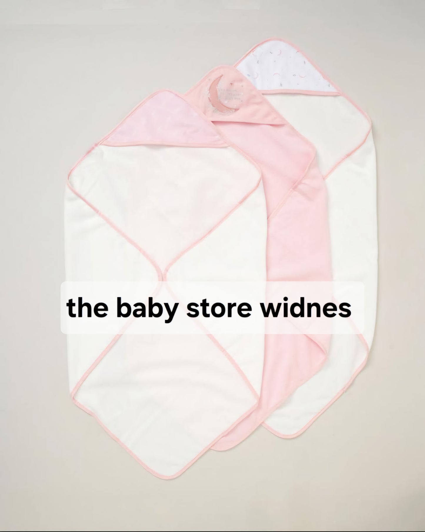 Baby girls 3 hooded towels and 3 wash cloths set moon and star design perfect for bath time designs may vary