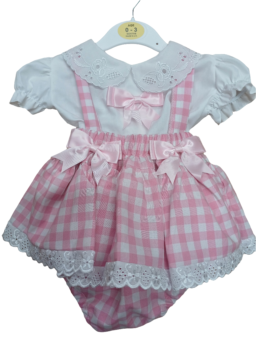 Girls pretty 2 piece set with skirt and blouse