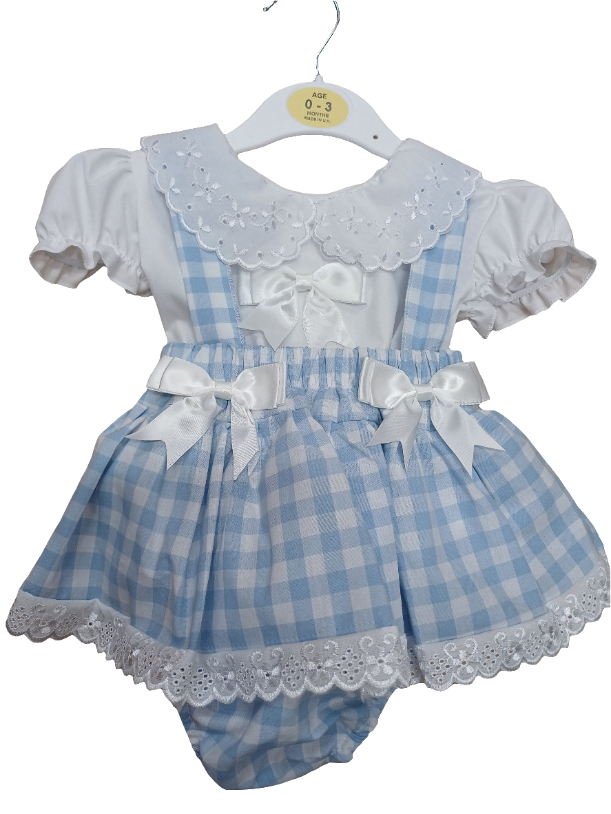 Girls pretty 2 piece set with skirt and blouse