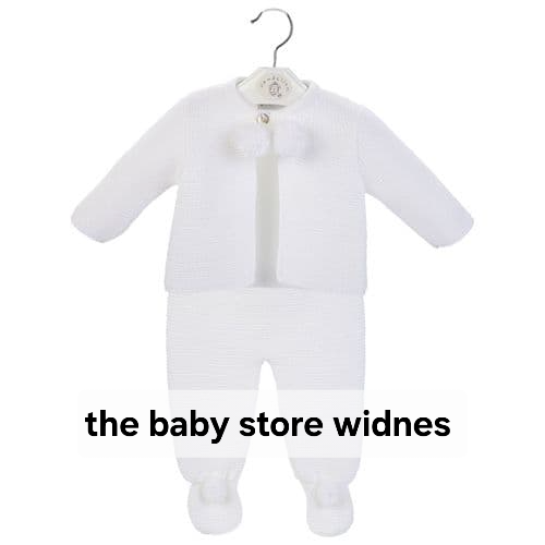 Dandelion 2 piece set with with pom poms
