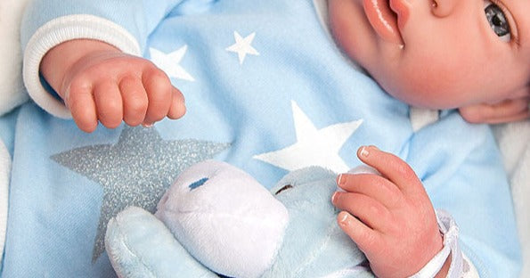 Spanish reborn doll comes with blanket teddy dummy and nappy