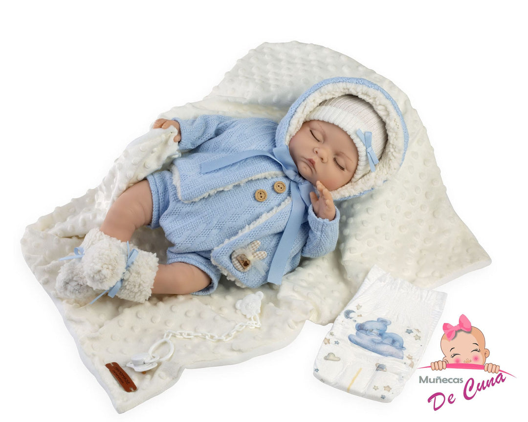 Spanish reborn doll comes with luxury sleeping bag dummy teether and nappy