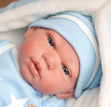 Spanish reborn doll comes with blanket teddy dummy and nappy