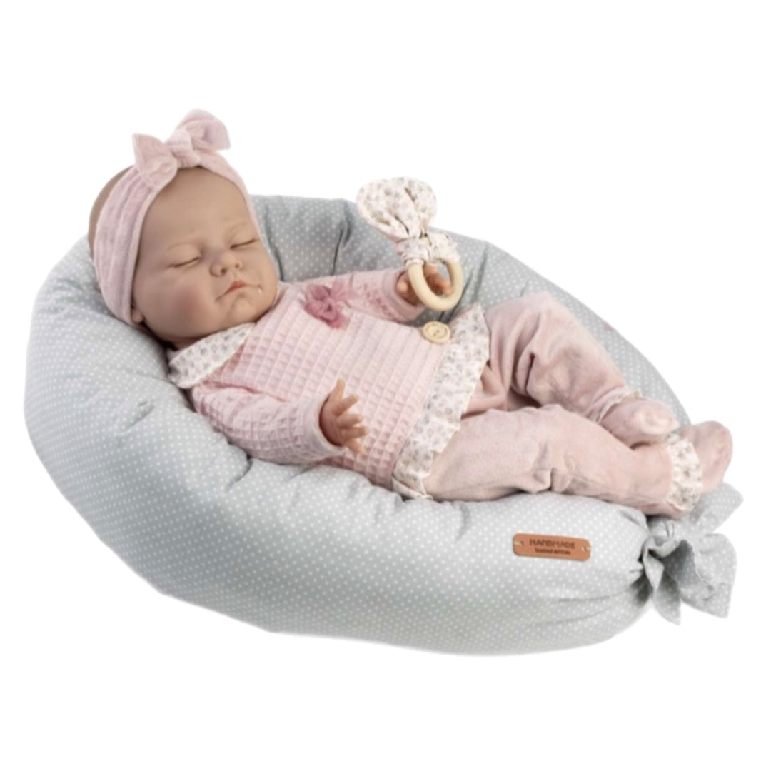 Spanish reborn doll comes with cushion dummy and nappy