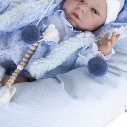 Spanish reborn doll comes with pillow dummy nappy