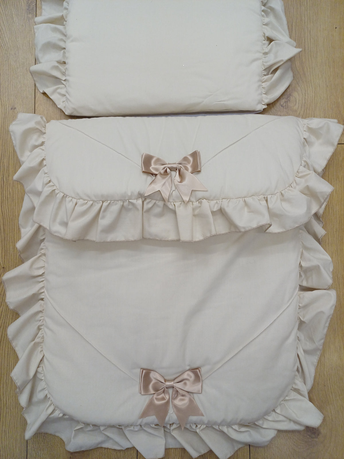 Baby Boys or girls pram quilt with large bows and pillow set comes in various colours
