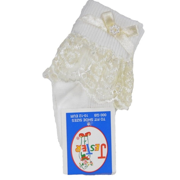 Girls frilly lace ankle socks with bow 8 sizes from premature to adult size 6