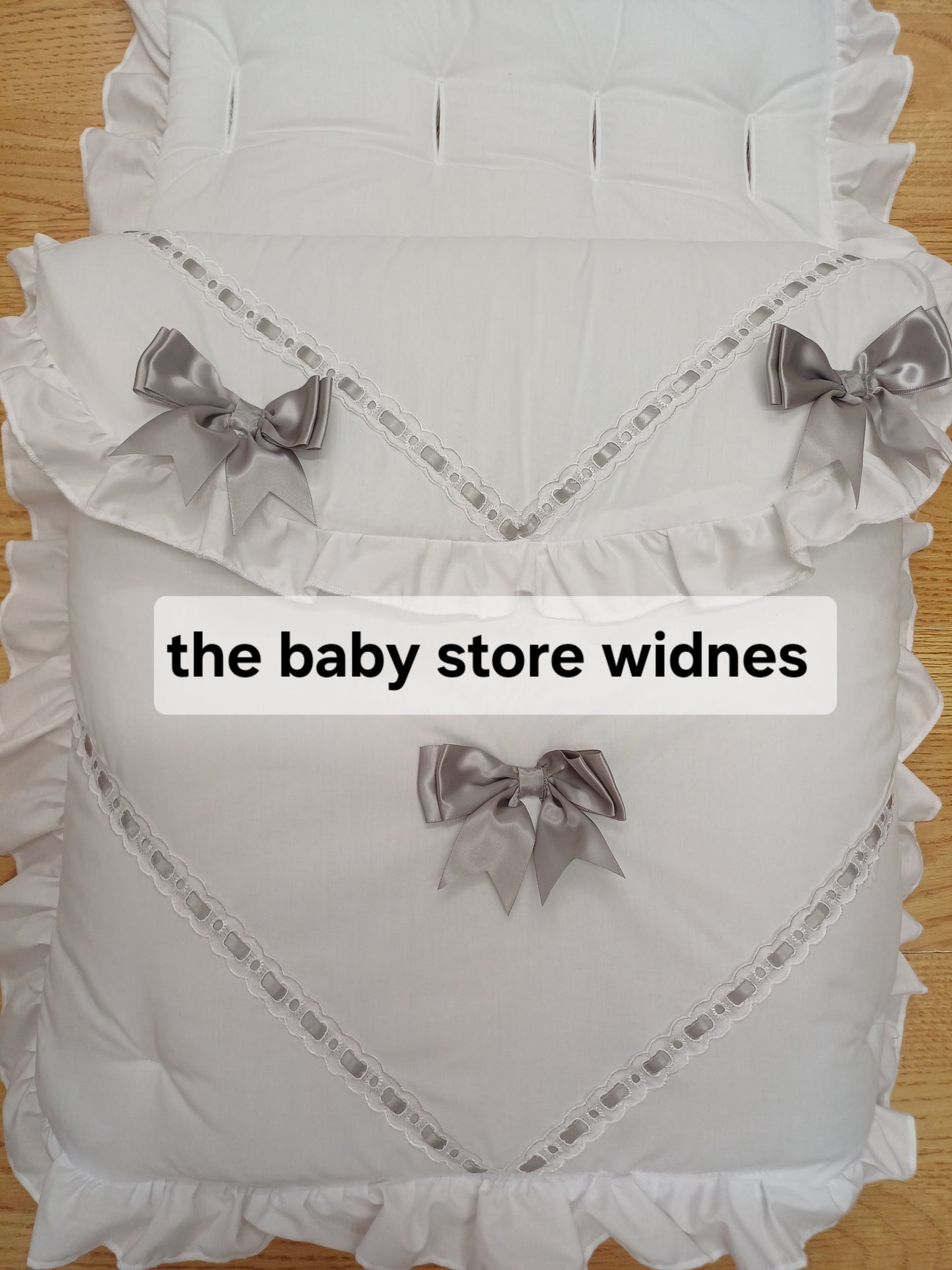 Babys unisex universal fit pram cosytoes footmuff pram set with bows colour white / silver grey trim may vary