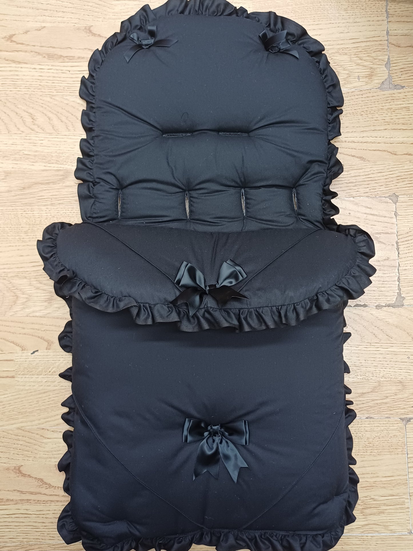 Baby Boys  / girls  universal fit  pram cosytoes / footmuff with bows  comes in various colours