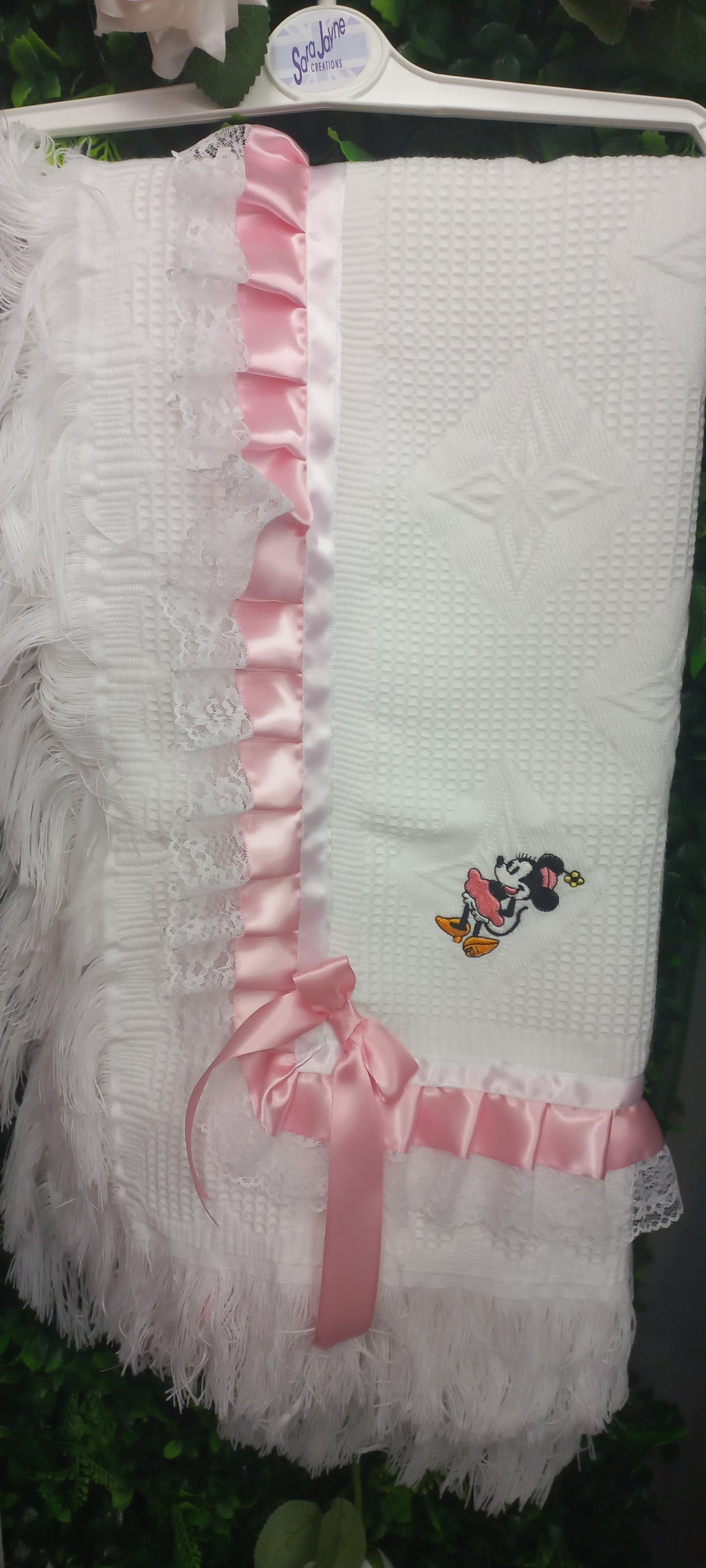 beautiful luxury shawl with minnie mouse and steam boat willy blue or pink