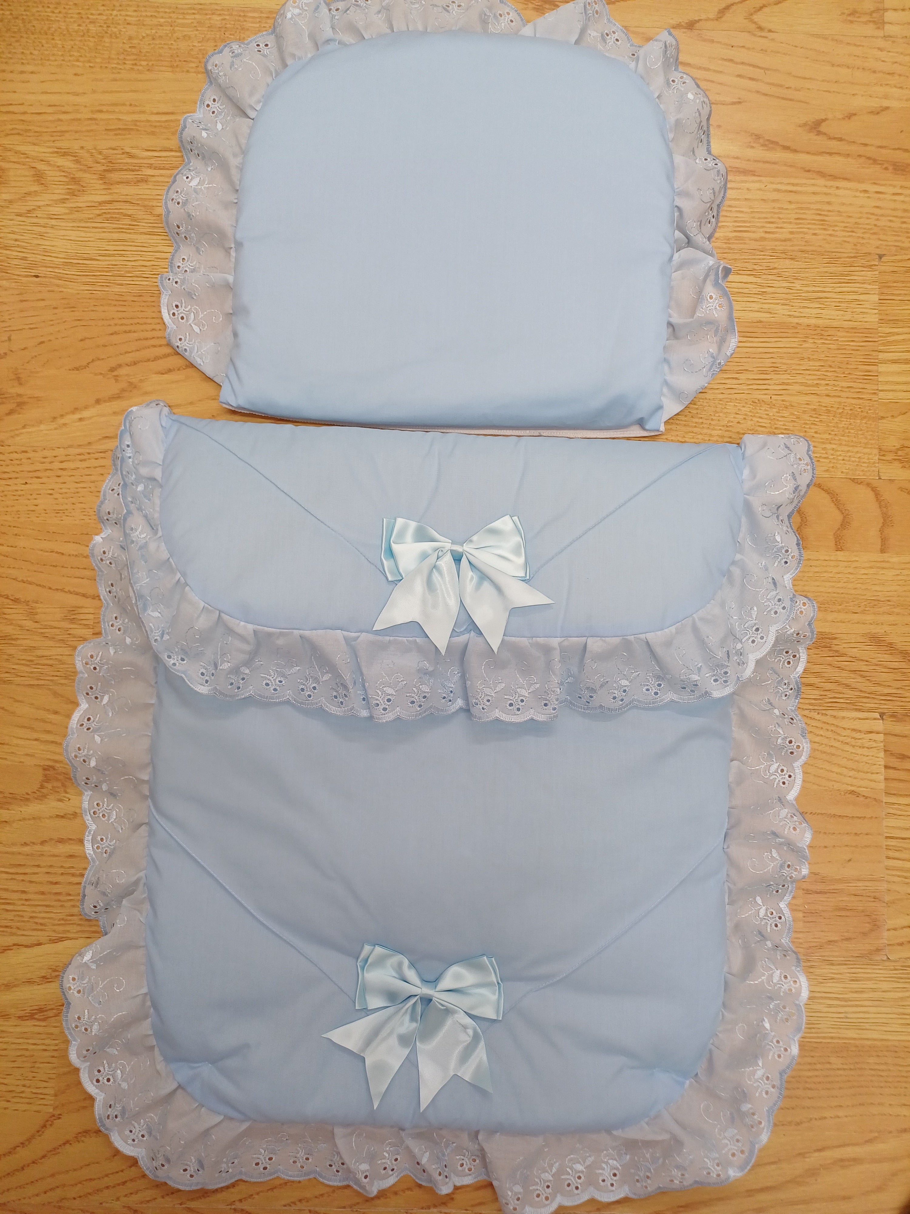 Baby Boys or girls pram quilt with large bows and pillow set comes in various colours