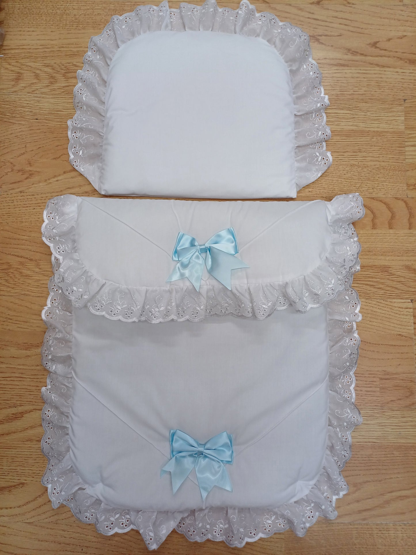 Baby Boys or girls  pram quilt with large bows  and pillow  set comes in various colours