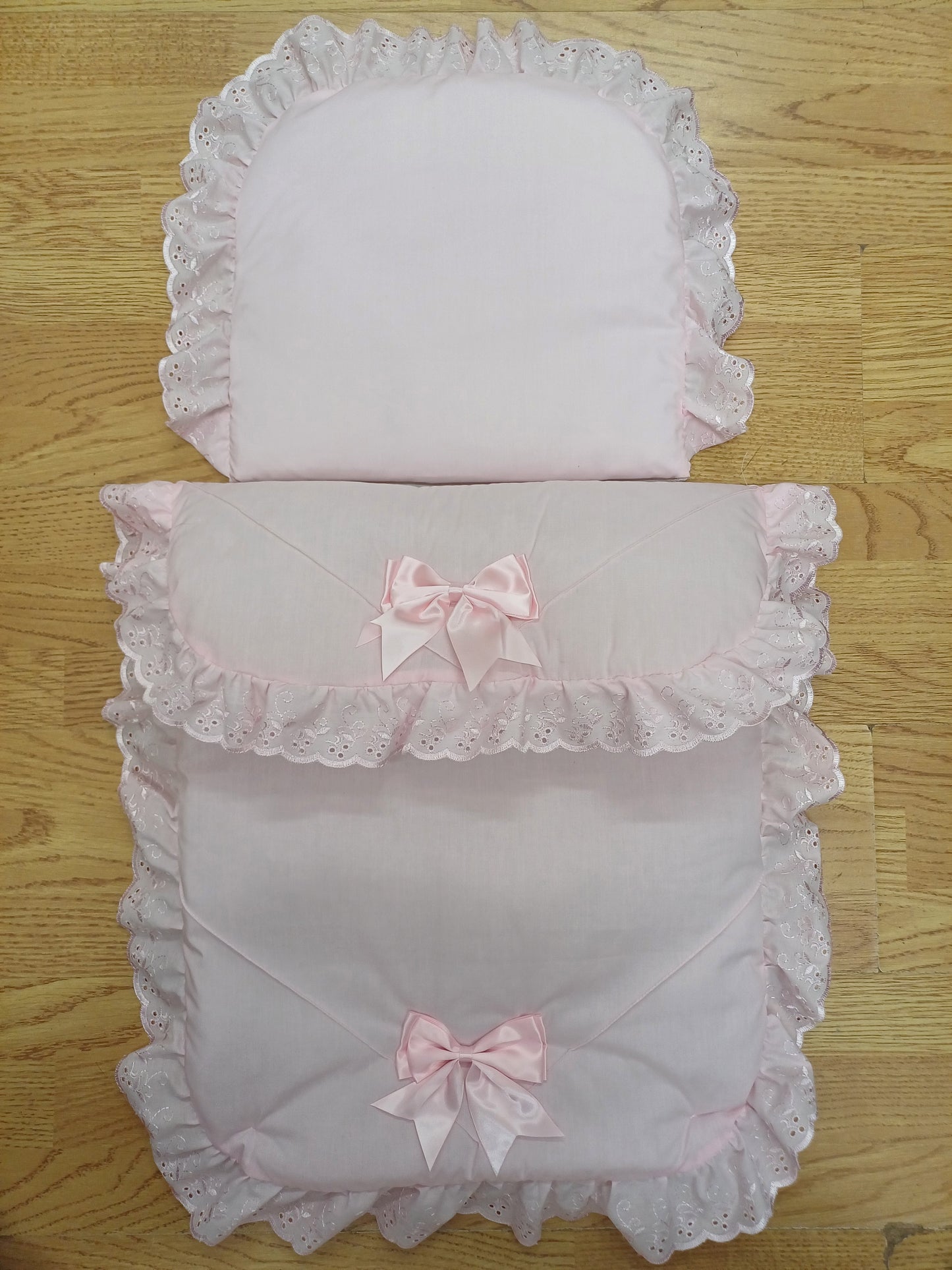 Baby Boys or girls  pram quilt with large bows  and pillow  set comes in various colours