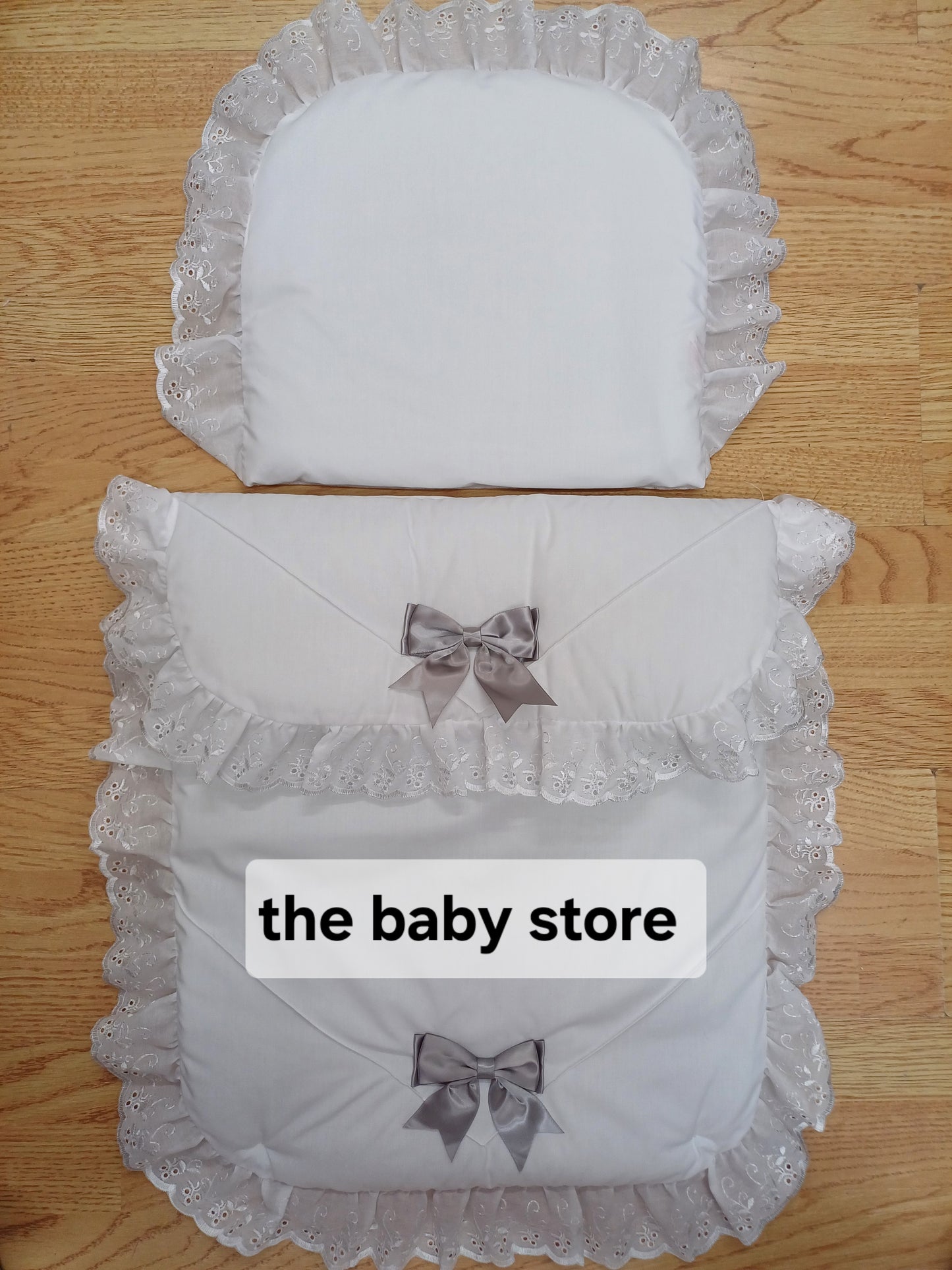 Baby Boys or girls  pram quilt with large bows  and pillow  set comes in various colours