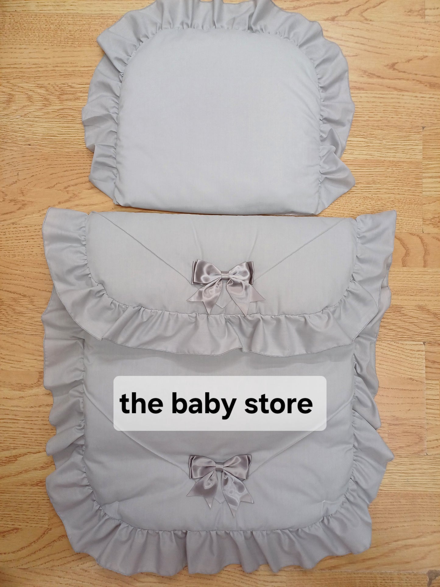 Baby Boys or girls  pram quilt with large bows  and pillow  set comes in various colours