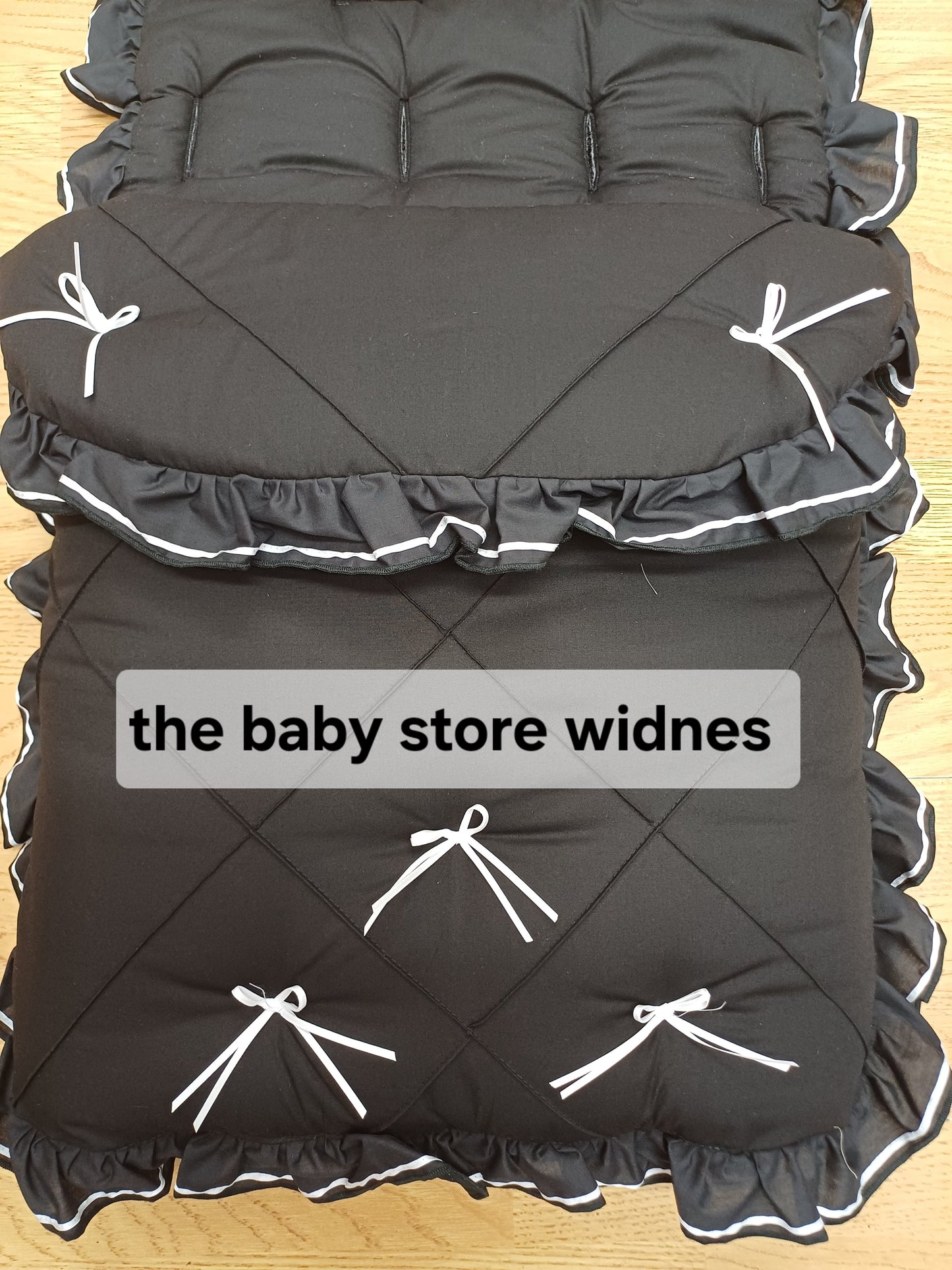 Baby Boys / girls universal fit pram cosytoes/ footmuff comes in various colours