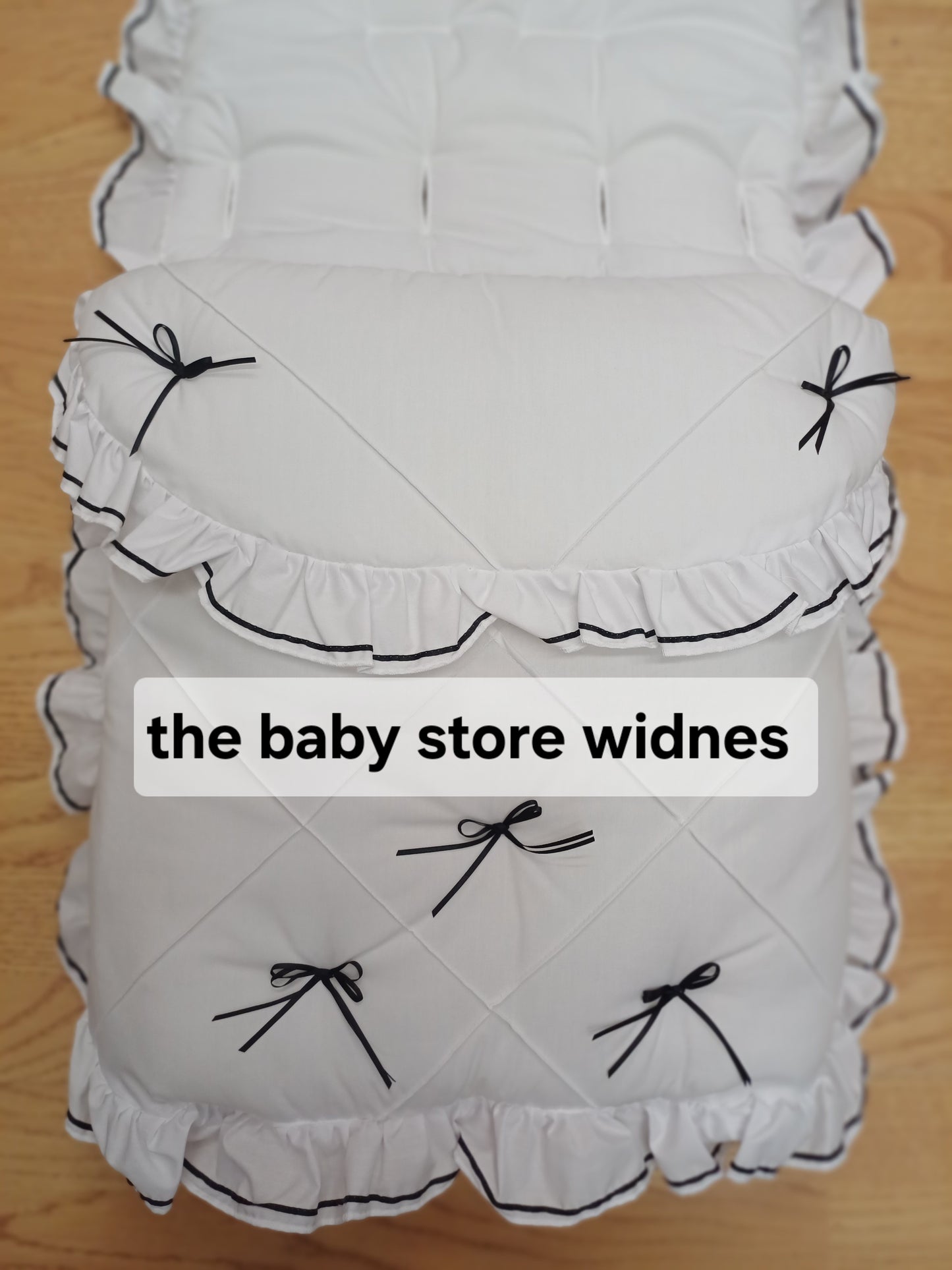 Baby Boys / girls universal fit pram cosytoes/ footmuff comes in various colours