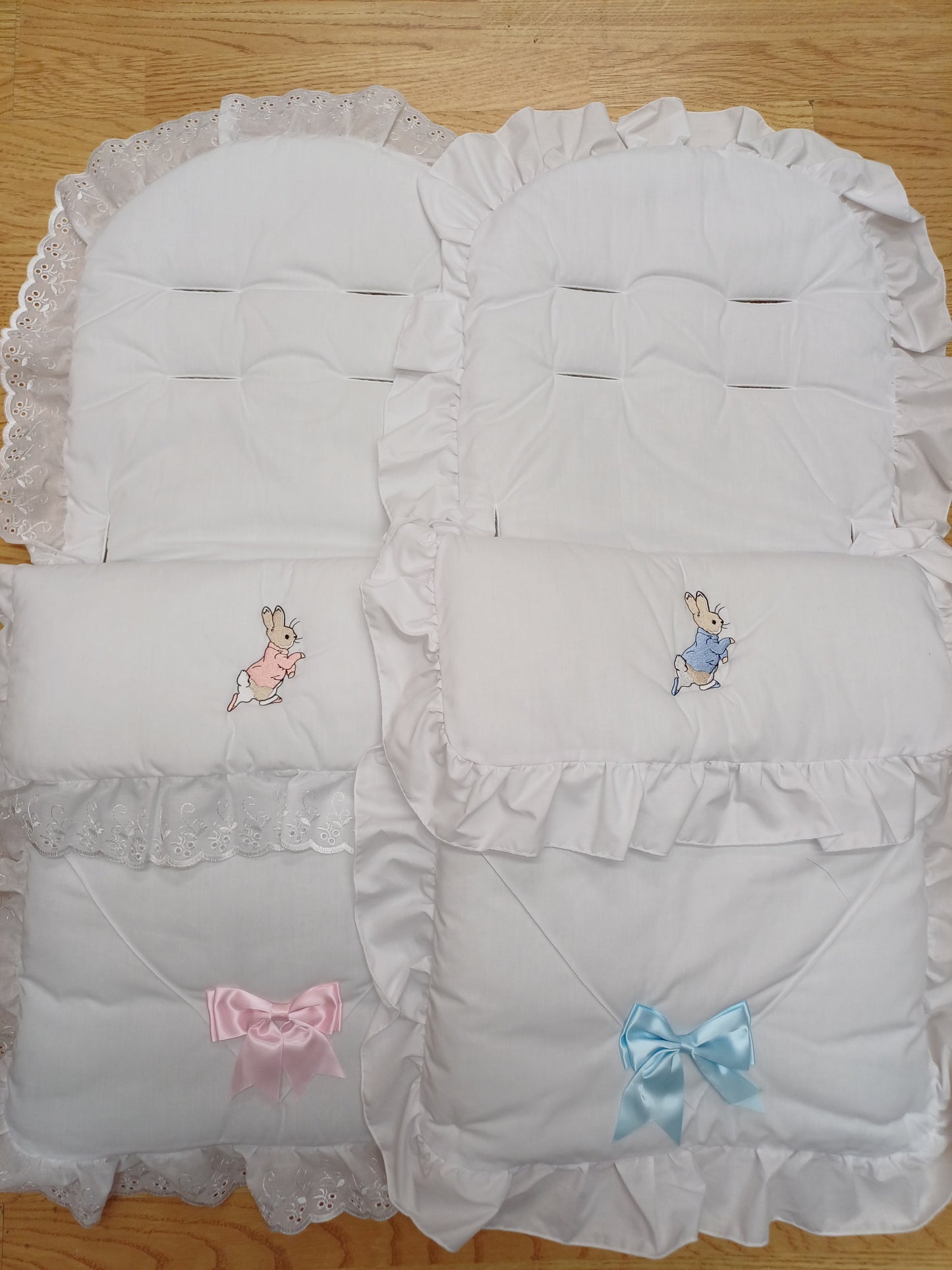 Baby Boys  or girls  Peter rabbit themed universal  fit pram cosytoes  footmuff pram set