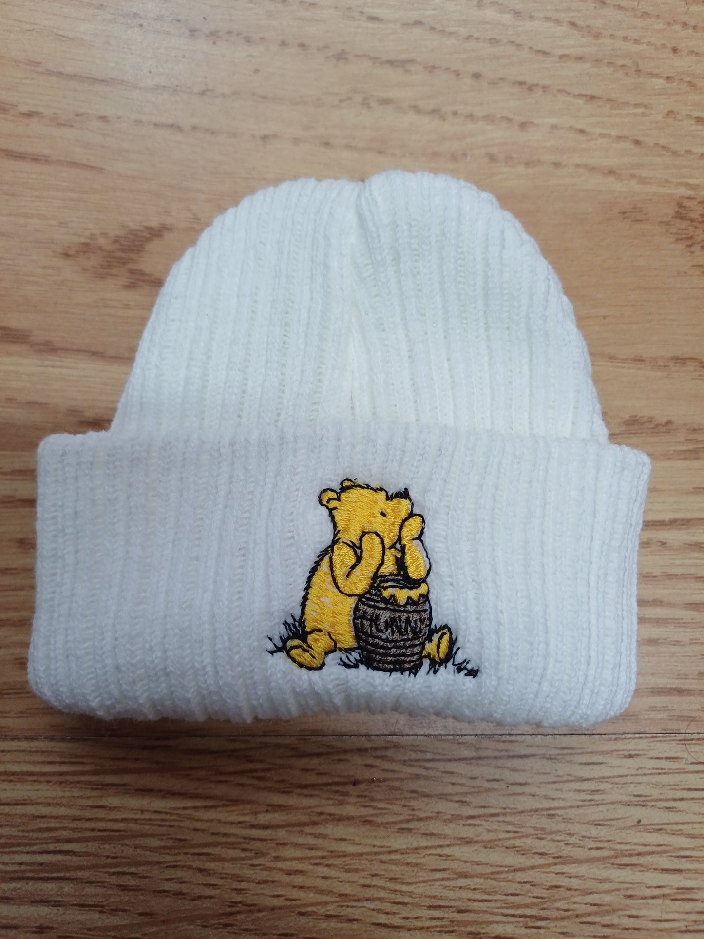 Baby Boys or girls knitted beanie hat embroidered with honey bear size newborn