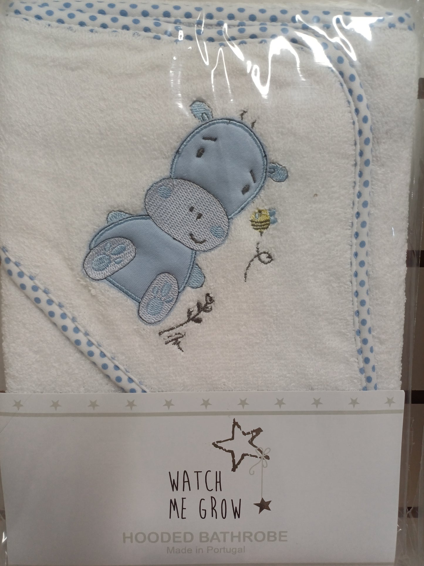 Babys hooded bathrobe towel comes in various designs to choose from