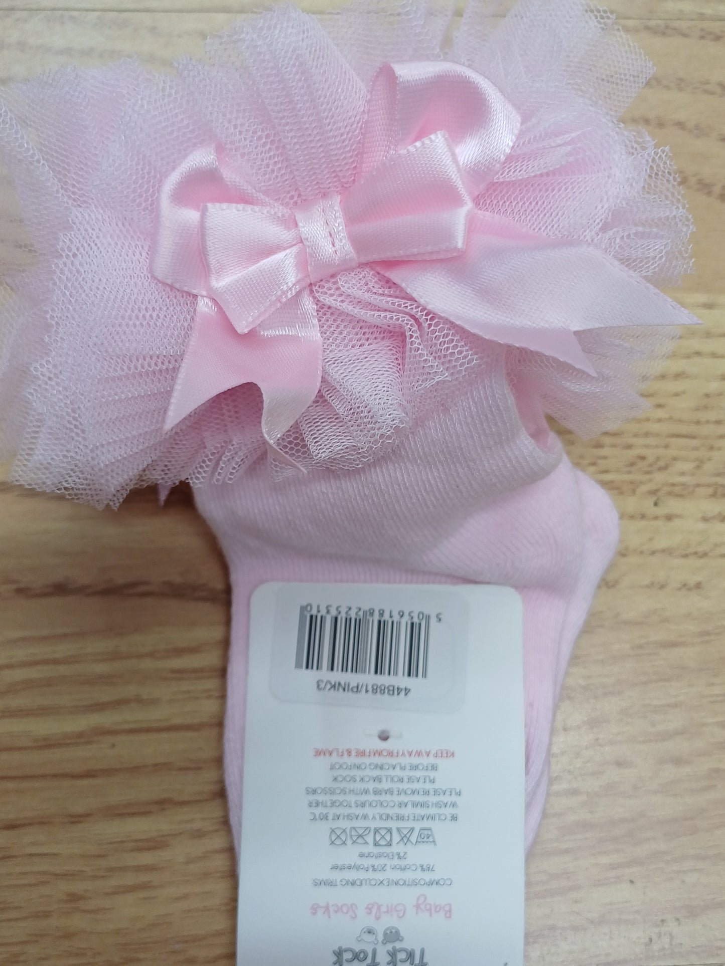 Baby  girls  tu tu socks with bow various colours to choose from sizes newborn to  infrant