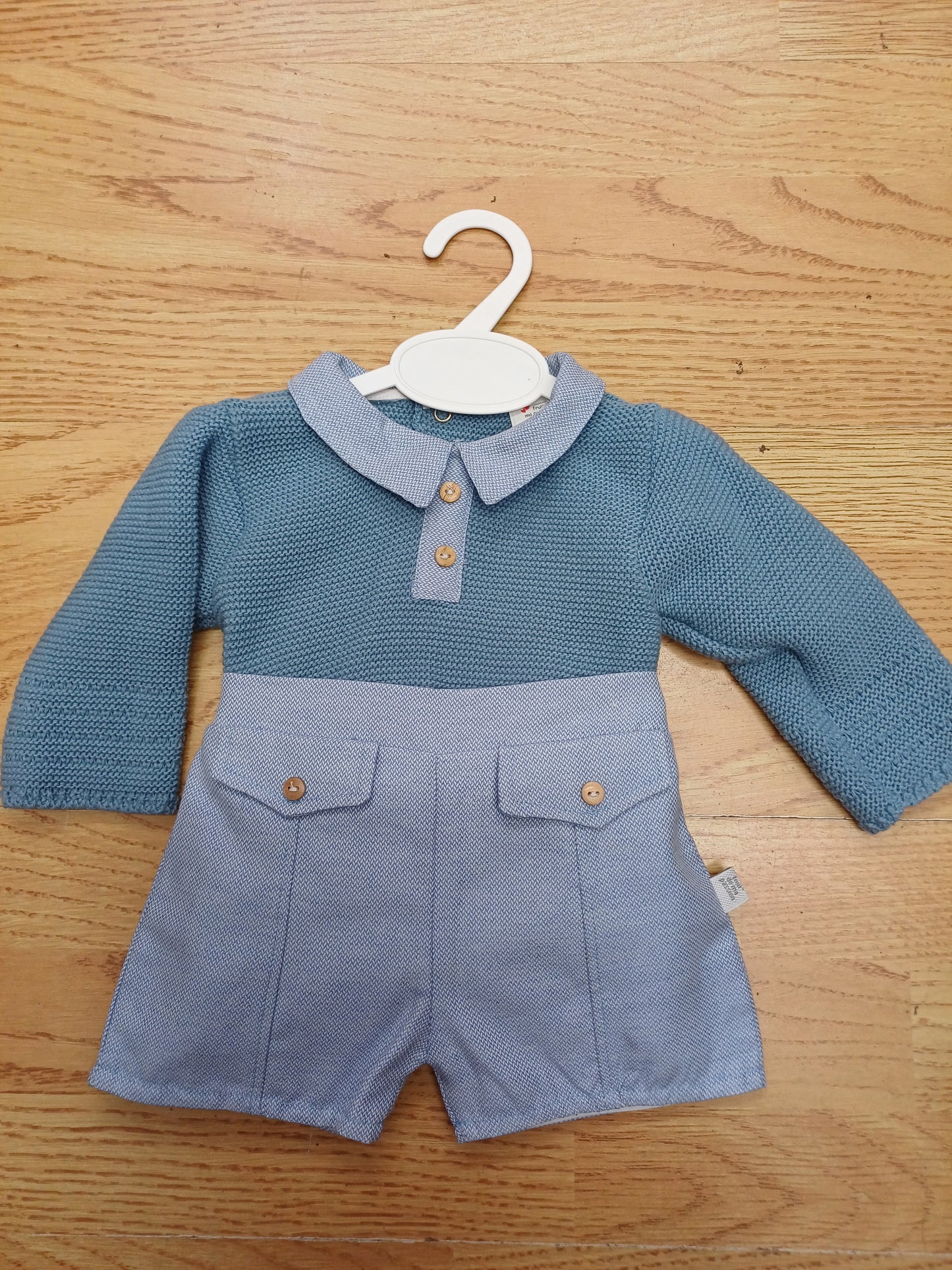 Boys 2 piece set with shorts and knitted top