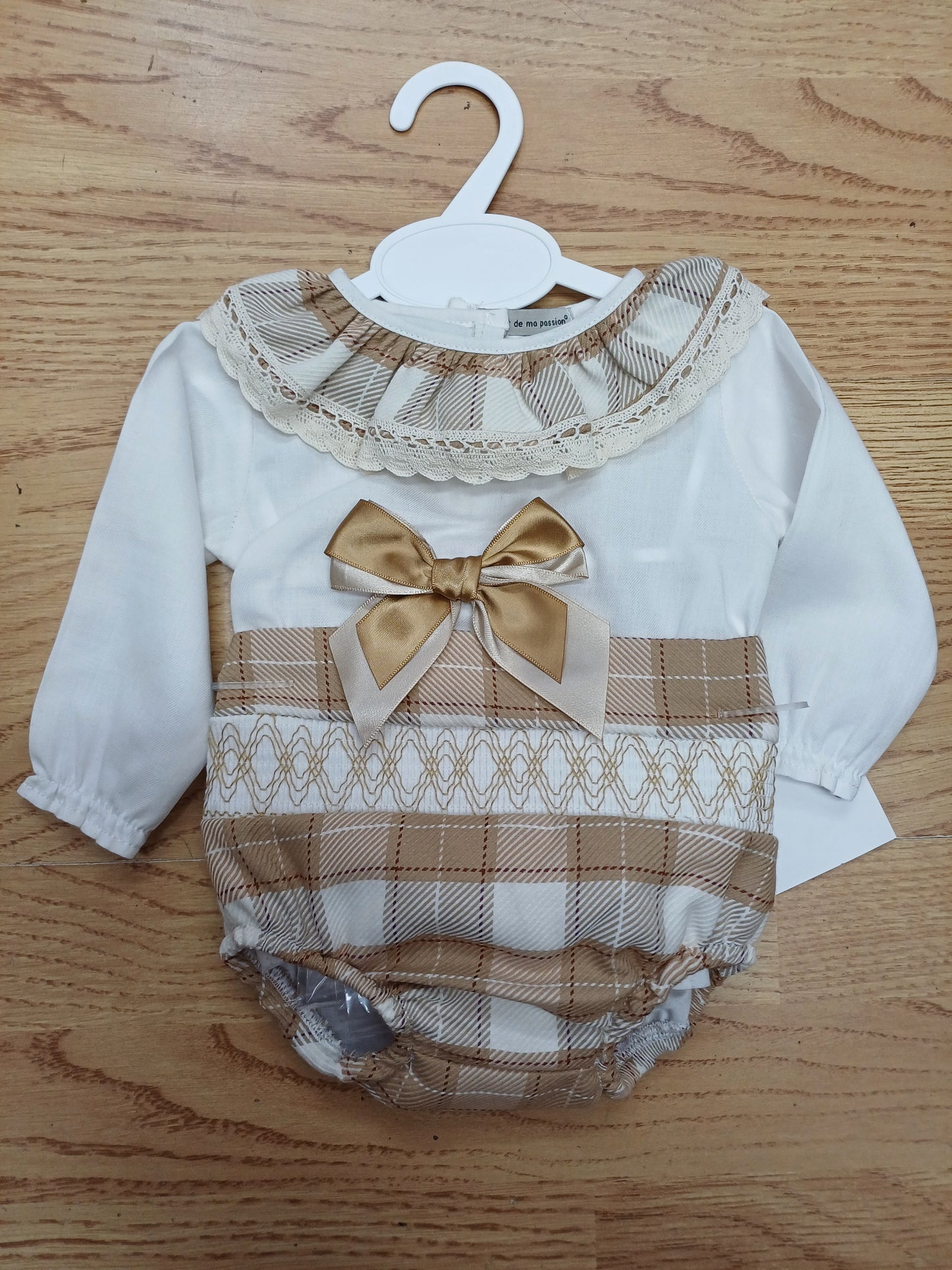 Girls pretty jam pants and blouse set with bow