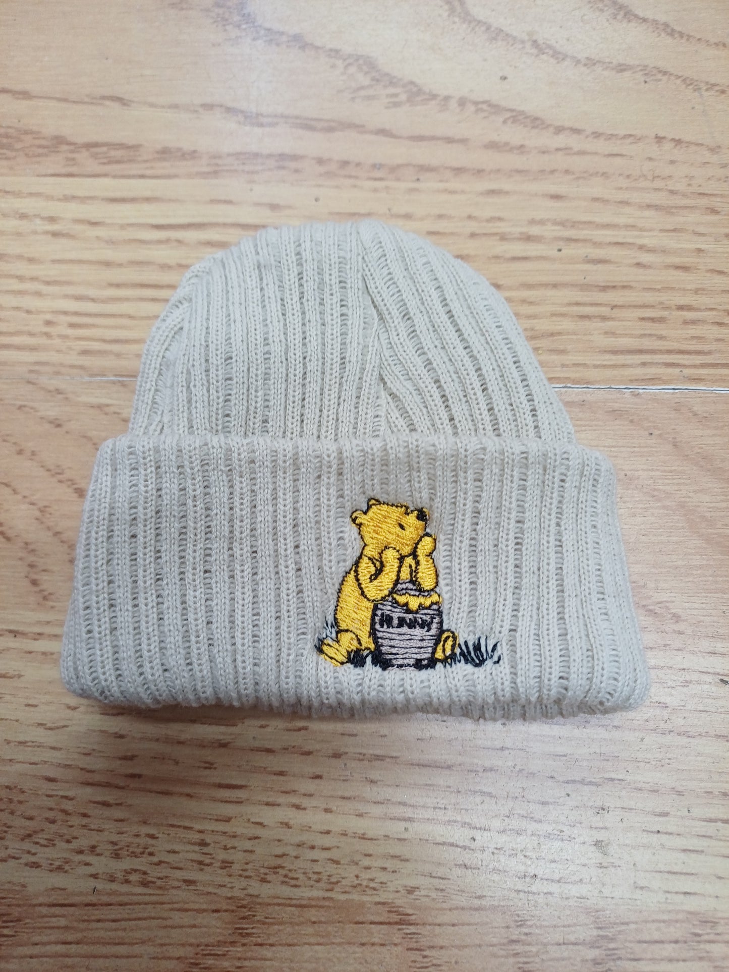 Baby Boys or girls knitted beanie hat embroidered with honey bear size newborn