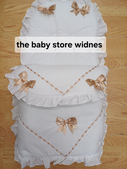 Babys unisex  universal fit pram cosytoes footmuff pram set with bows colour white  /  beige
