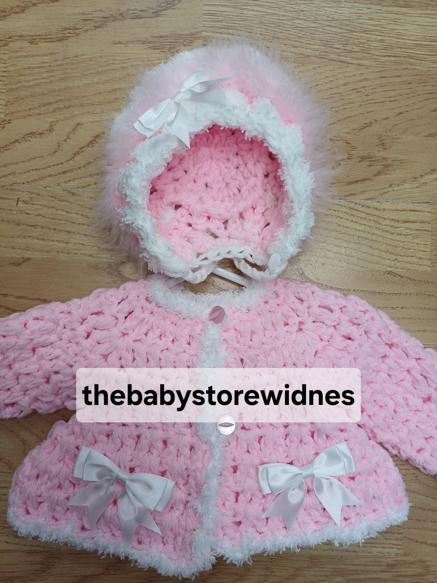 Baby girls. Handmade crochet pretty cardigan and bonnet set with bows