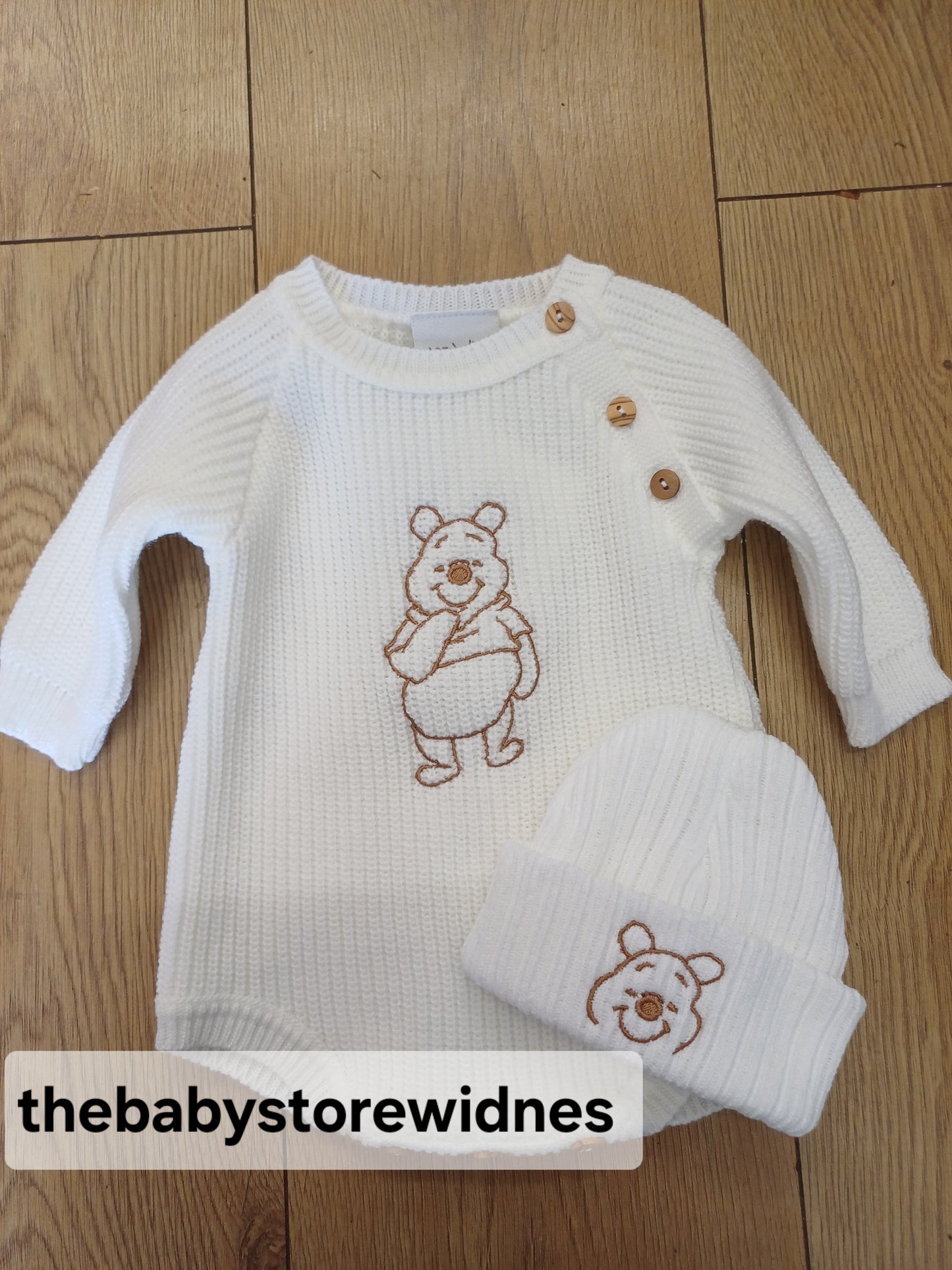Babys unisex knitted  romper and beanie hat set  dandelion  embroidered with poo bear