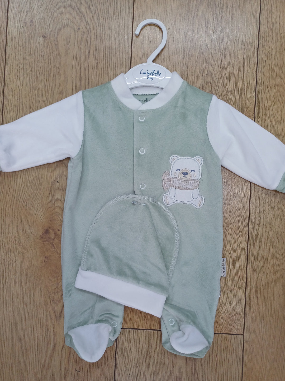 Babys unisex  velour  romper with  teddy bear design motif   and hat