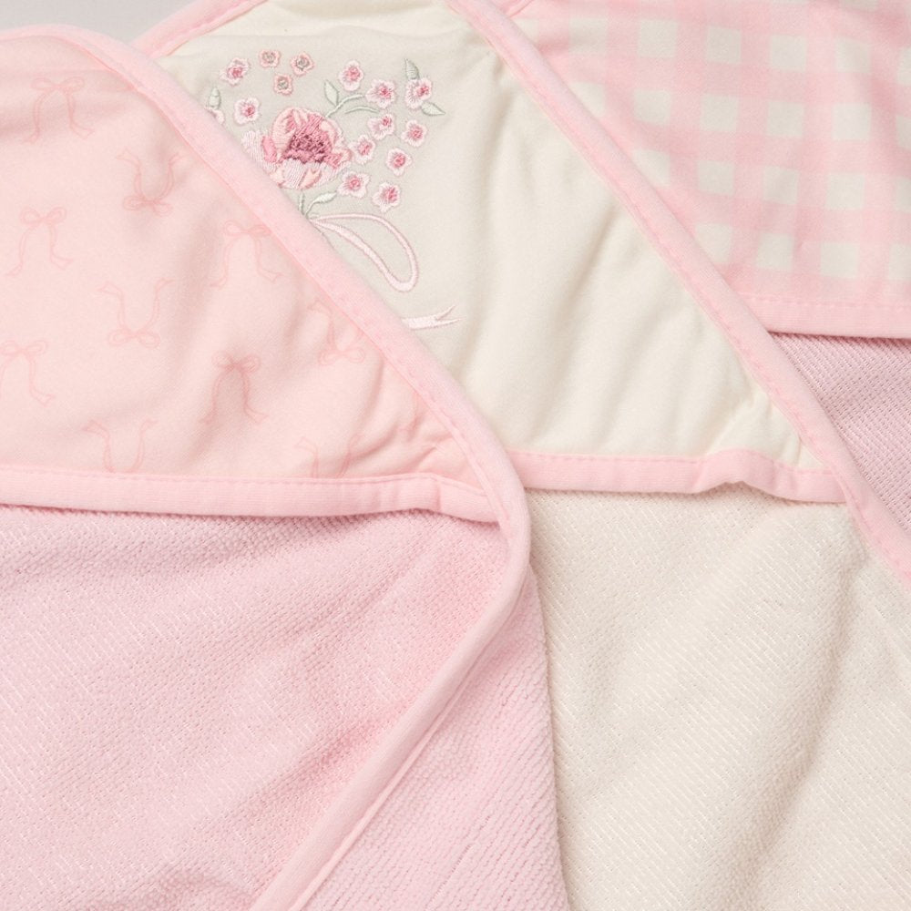 Baby girls  3 hooded towels and  3 wash cloths set flower  design perfect for bath time designs may vary