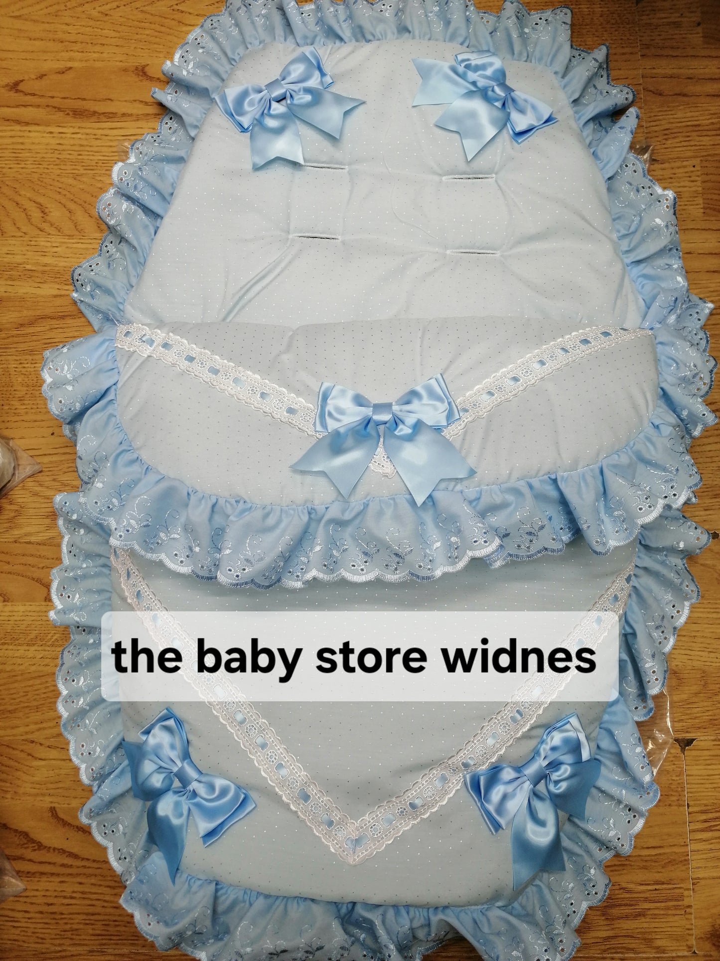 Babys boys or girls  universal fit pram cosytoes footmuff pram set with  bows