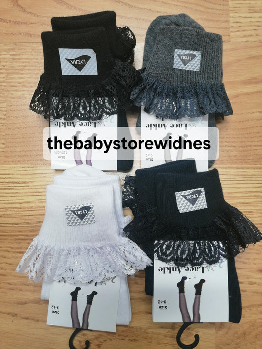 School frilly lace ankle socks