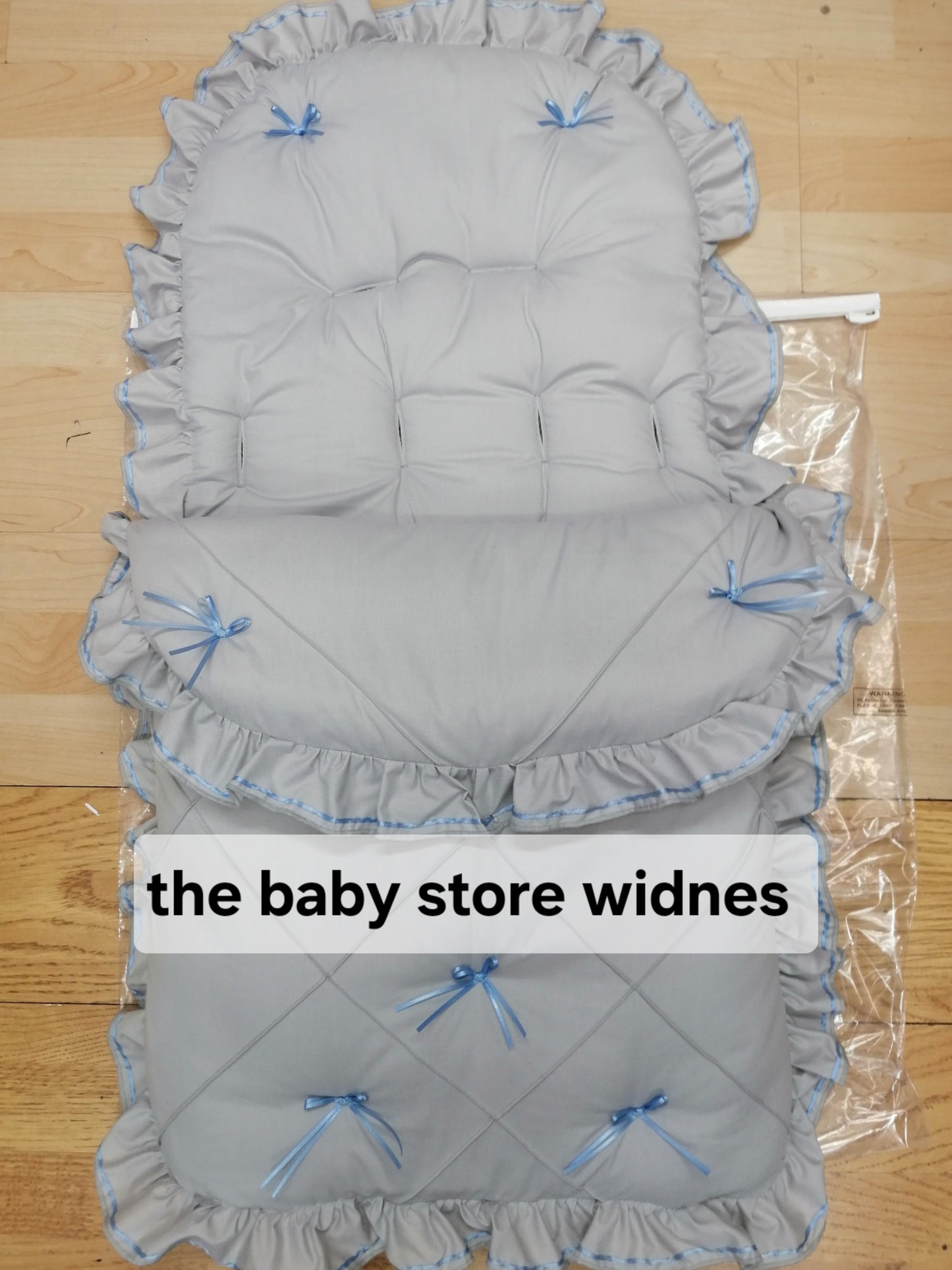 Baby Boys/ girls universal fit pram cosytoes/ footmuff comes in various colours