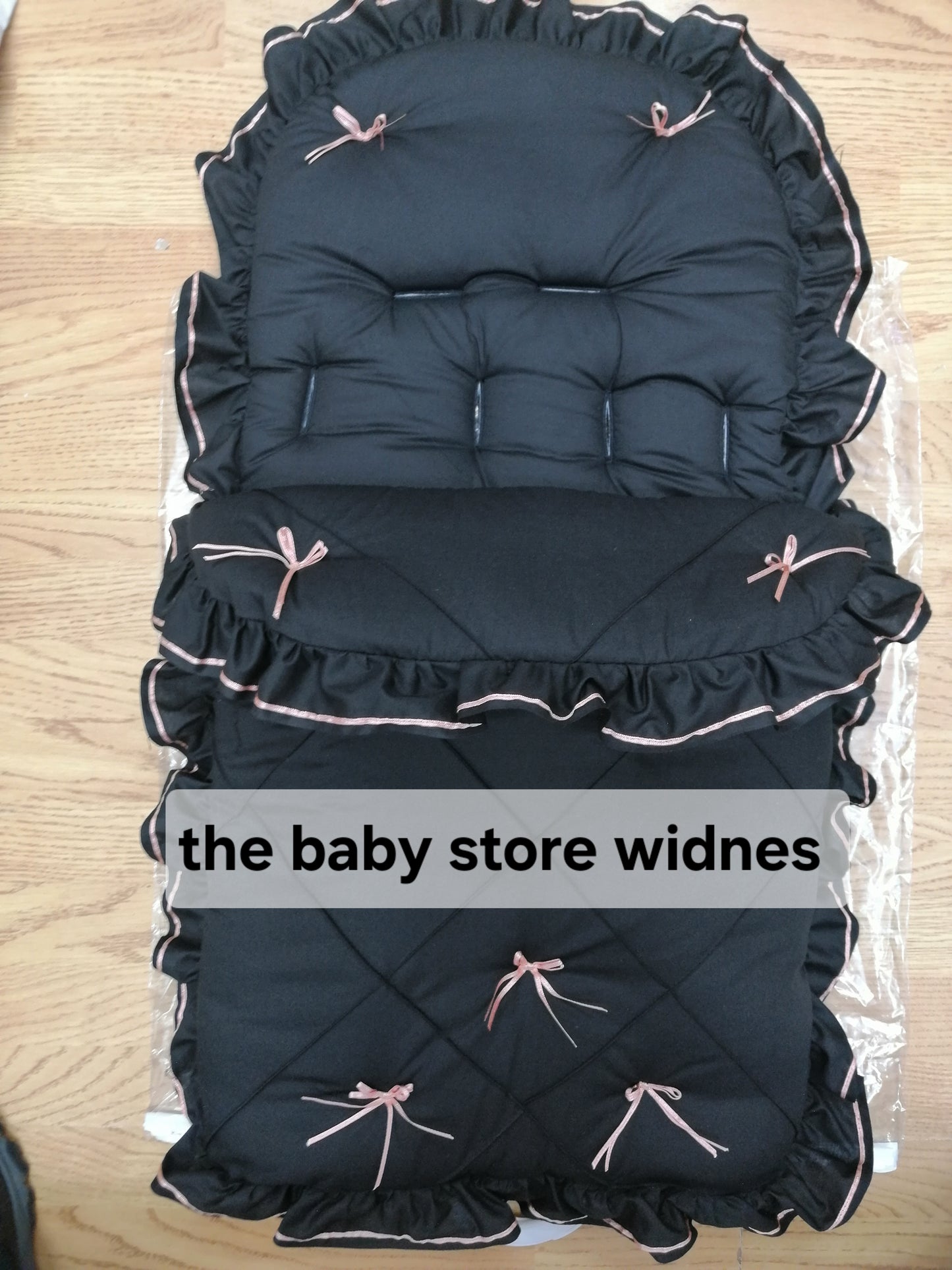 Baby Boys / girls universal fit pram cosytoes/ footmuff comes in various colours