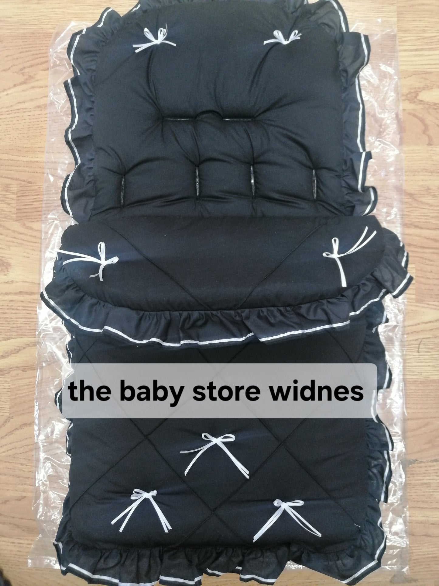 Baby Boys / girls universal fit pram cosytoes/ footmuff comes in various colours