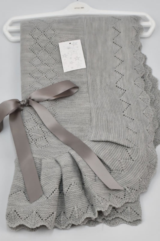 Grey  Spanish  knitted ribbon  blanket shawl